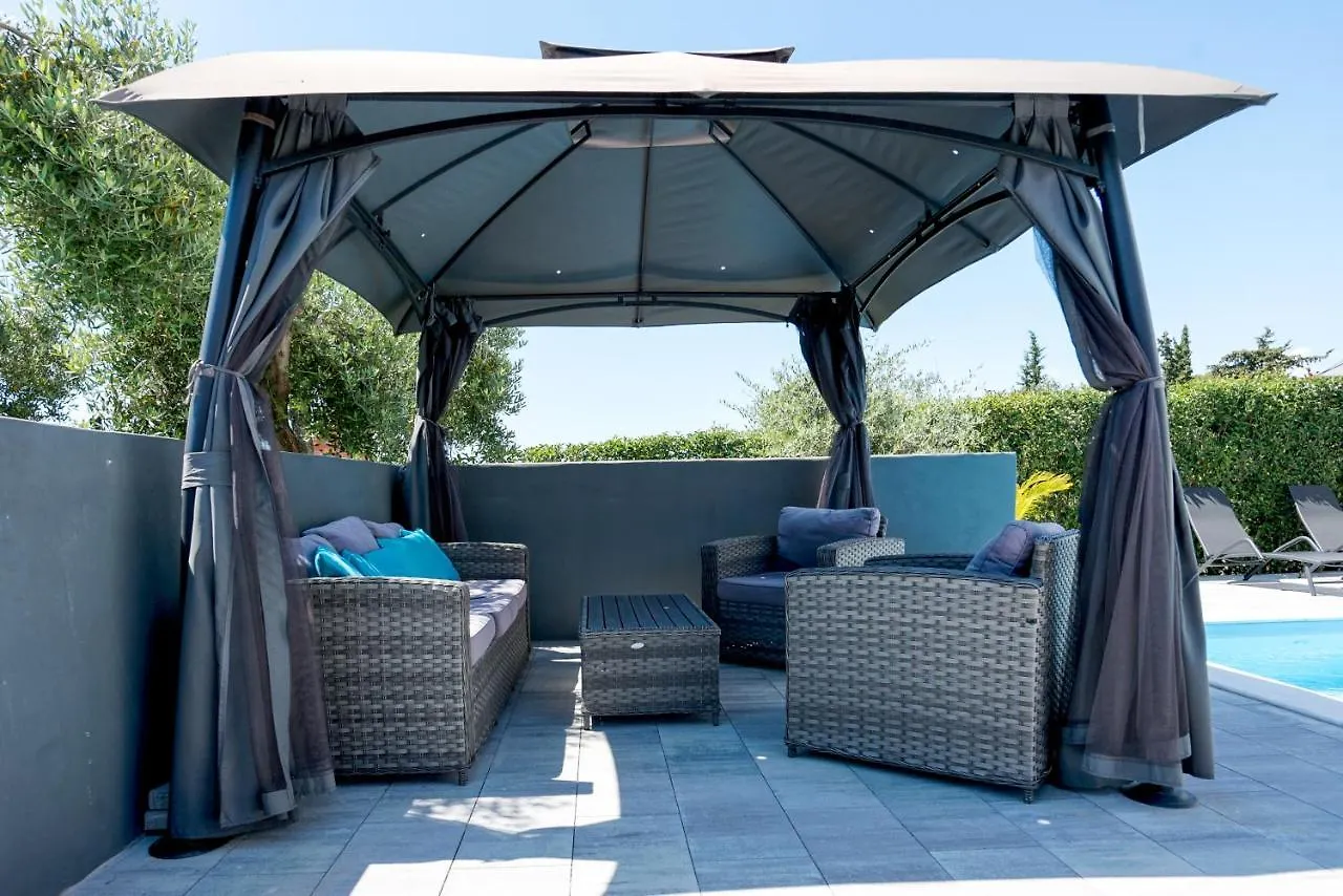 Villa Natura With Private Pool Zadar