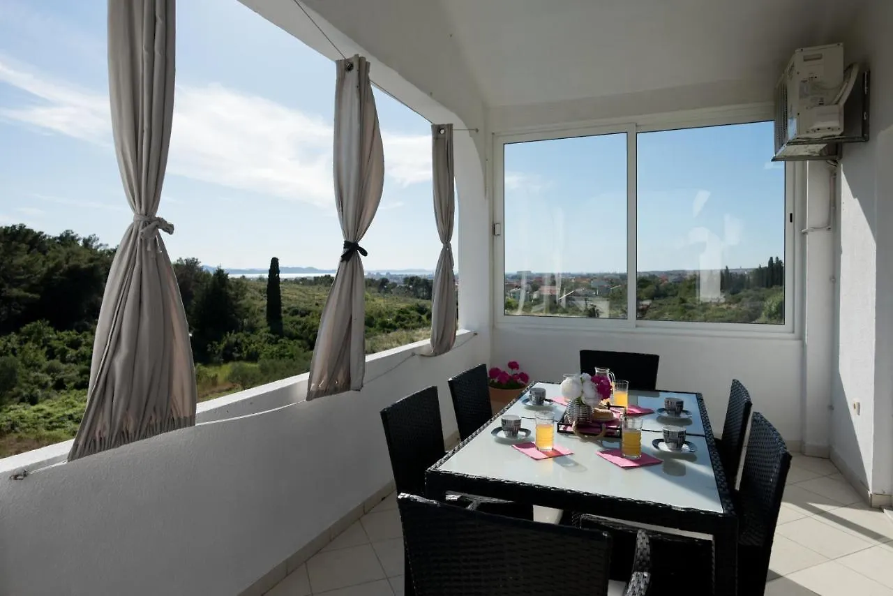 Villa Natura With Private Pool Zadar Apartment