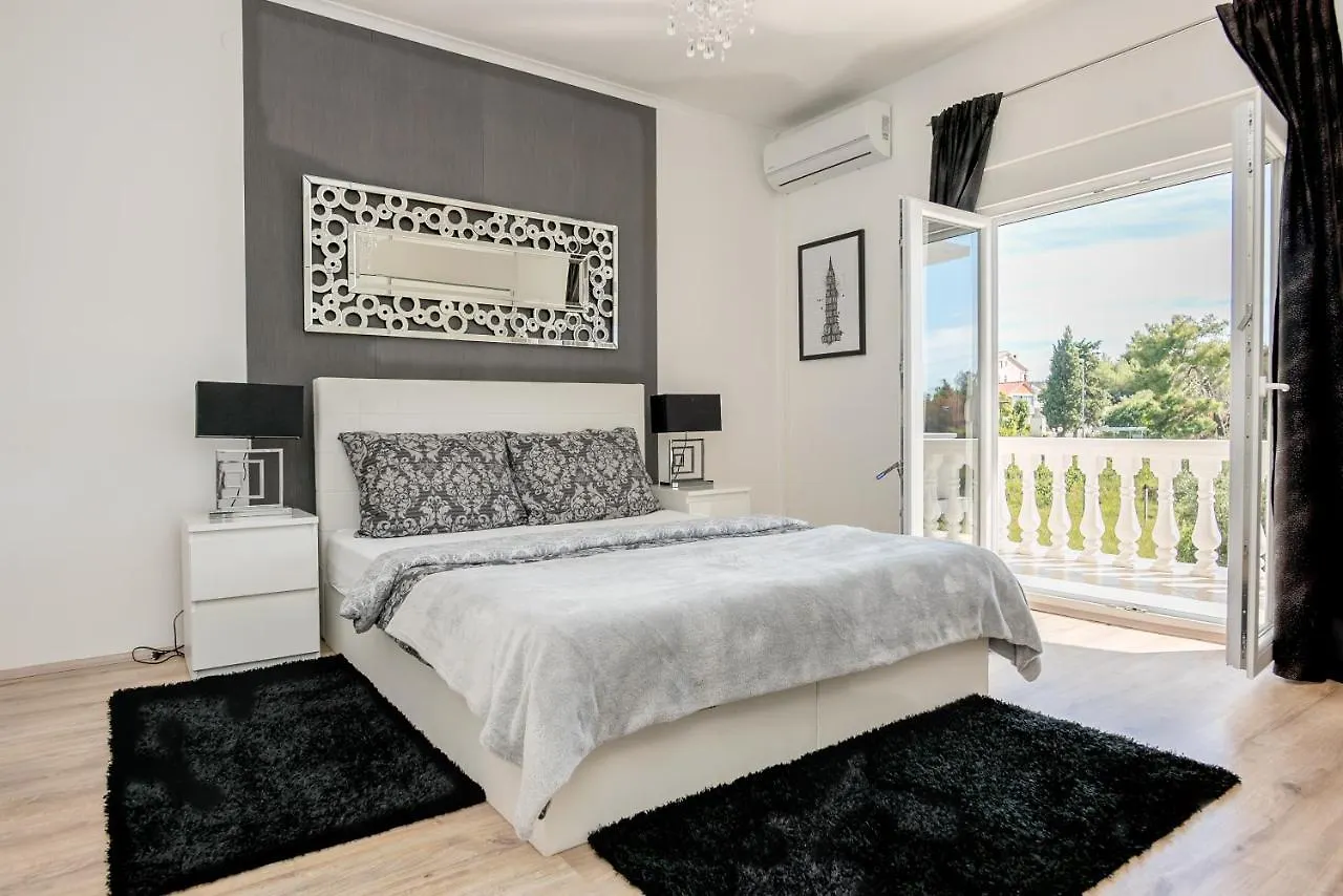 Villa Natura With Private Pool Zadar Kroatien