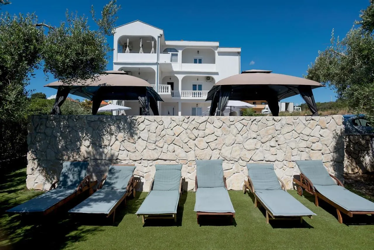 Villa Natura With Private Pool Zadar 0*,  Kroatien